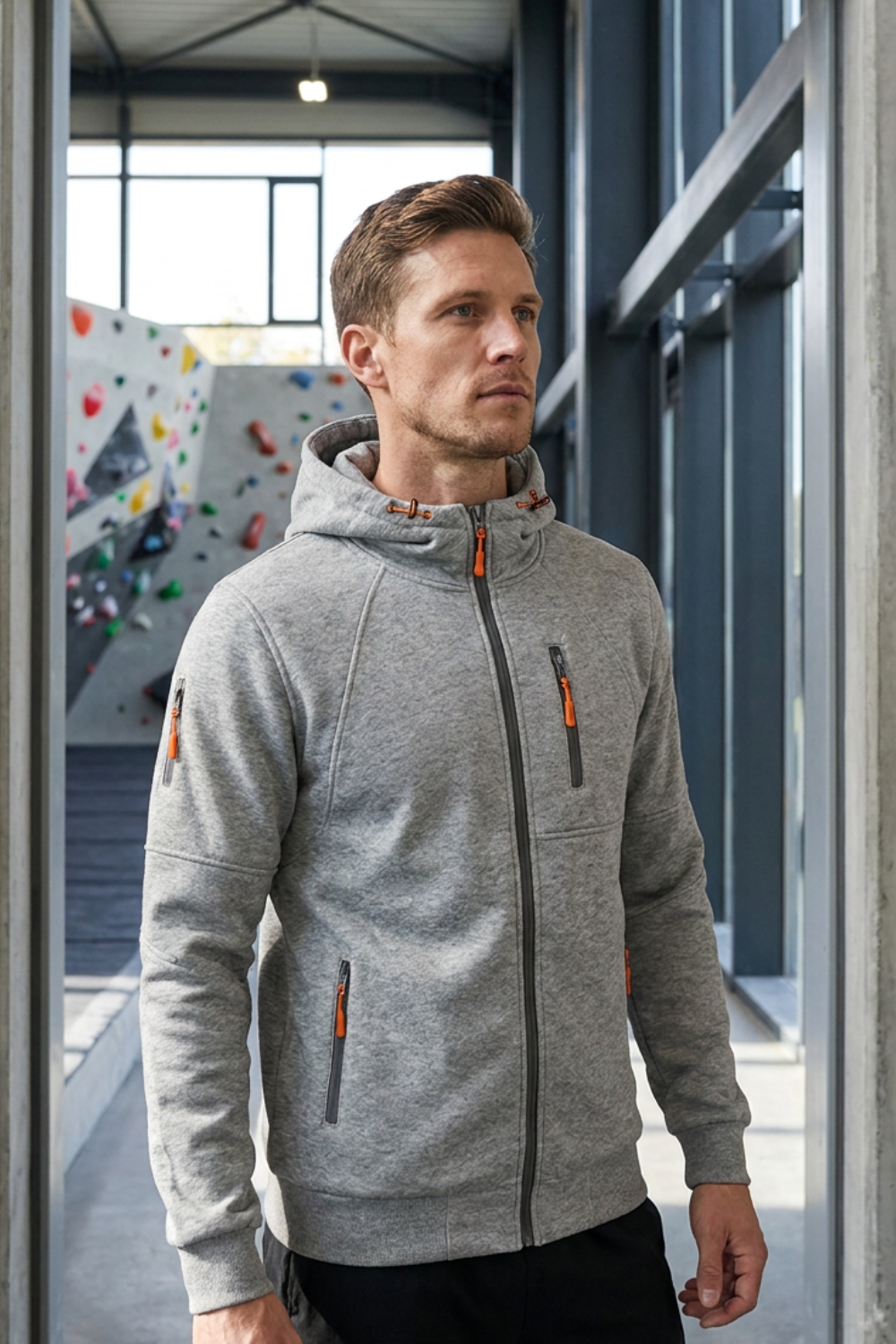 Herren Kapuzenjacke mit Reißverschluss | Brusttasche & Kontrastdetails