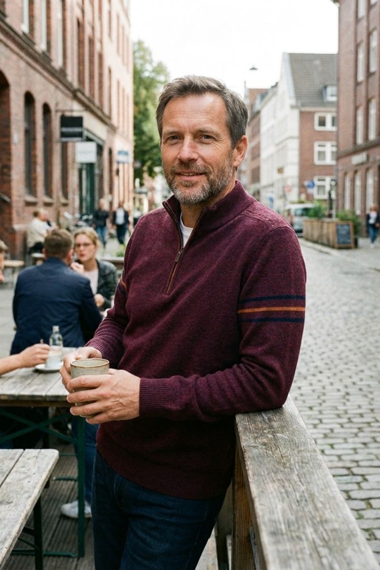 Herren Zipp-Pullover | Stehkragen & Kontrastdetails