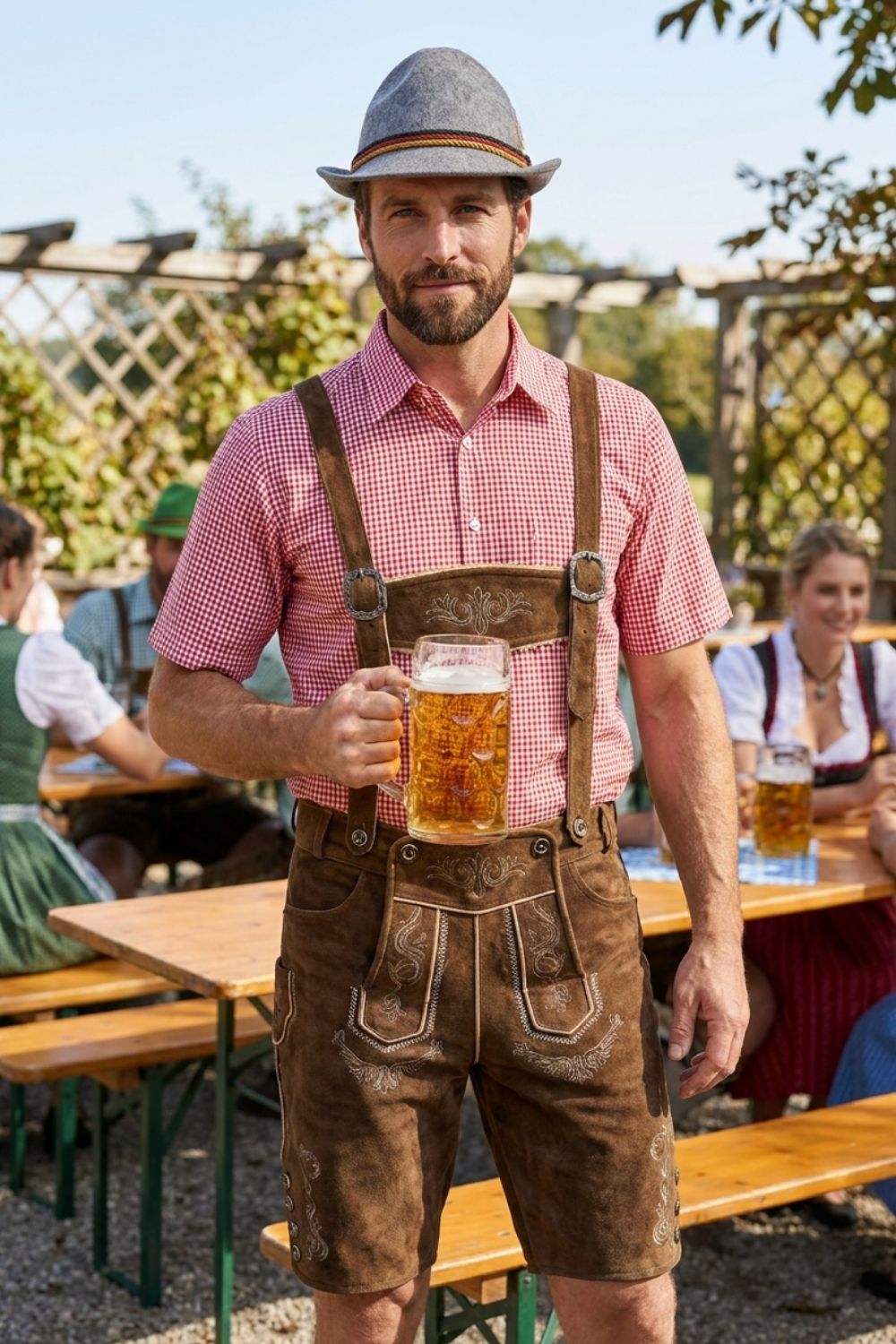 Herren Trachtenset mit Stickdetails | Kariertes Hemd