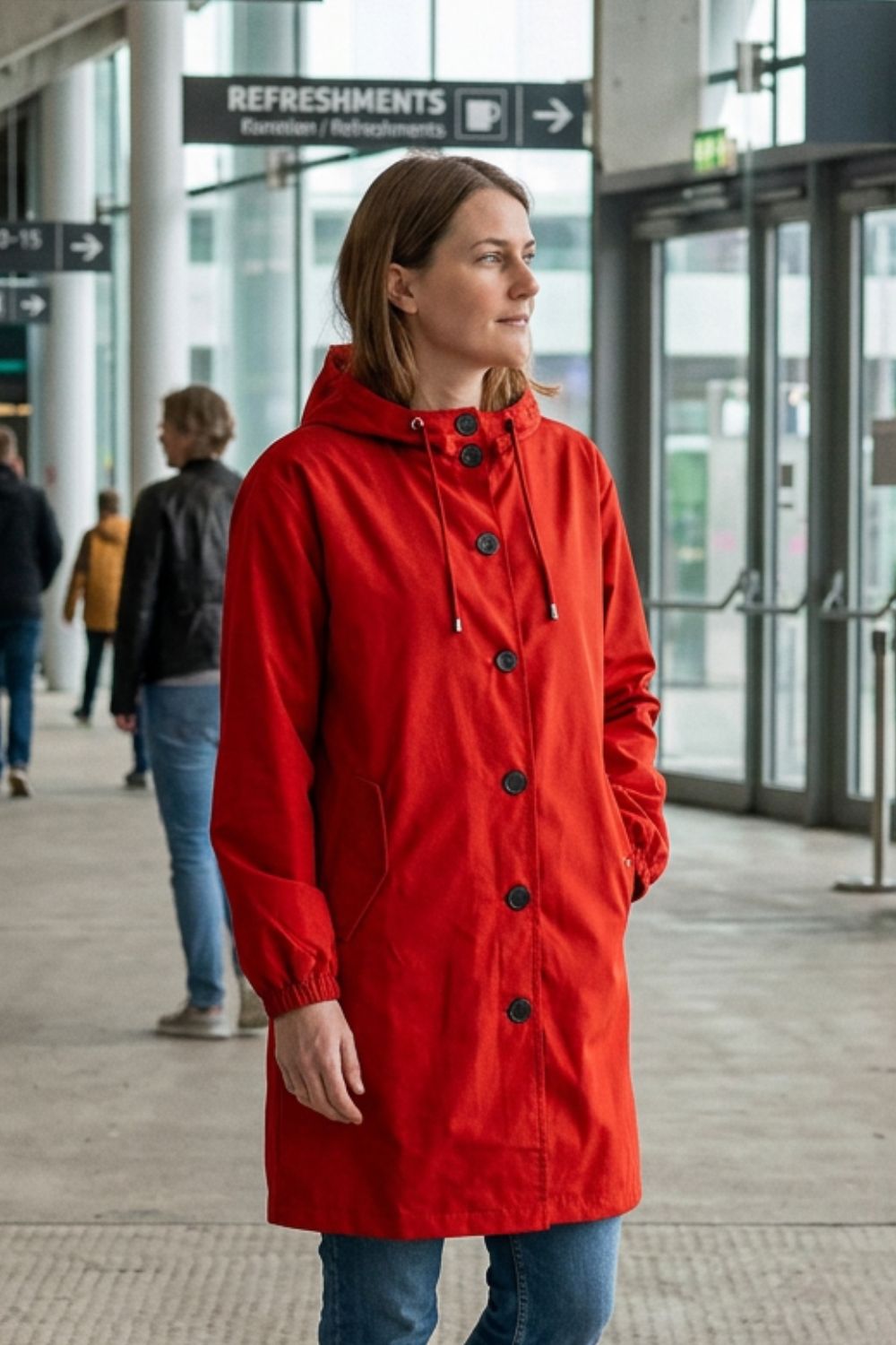 Damen Knielanger Kapuzenmantel | Knopfleiste