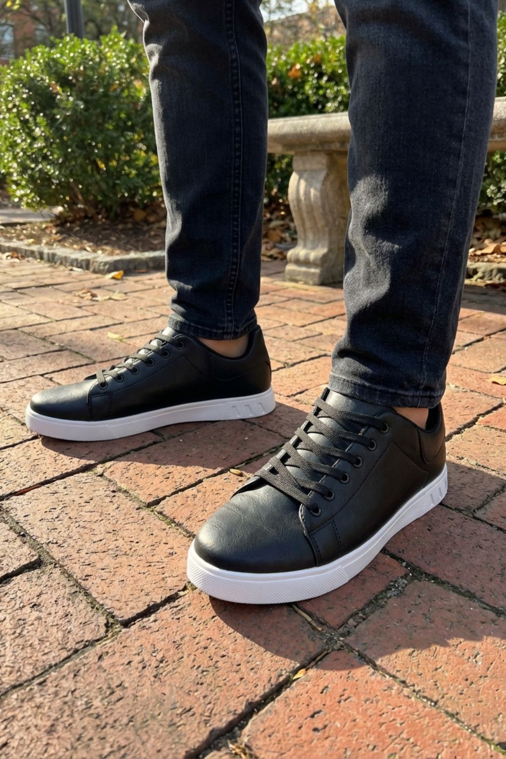 Herren Sneaker Schnürung weiße Sohle – Detail-Ansicht