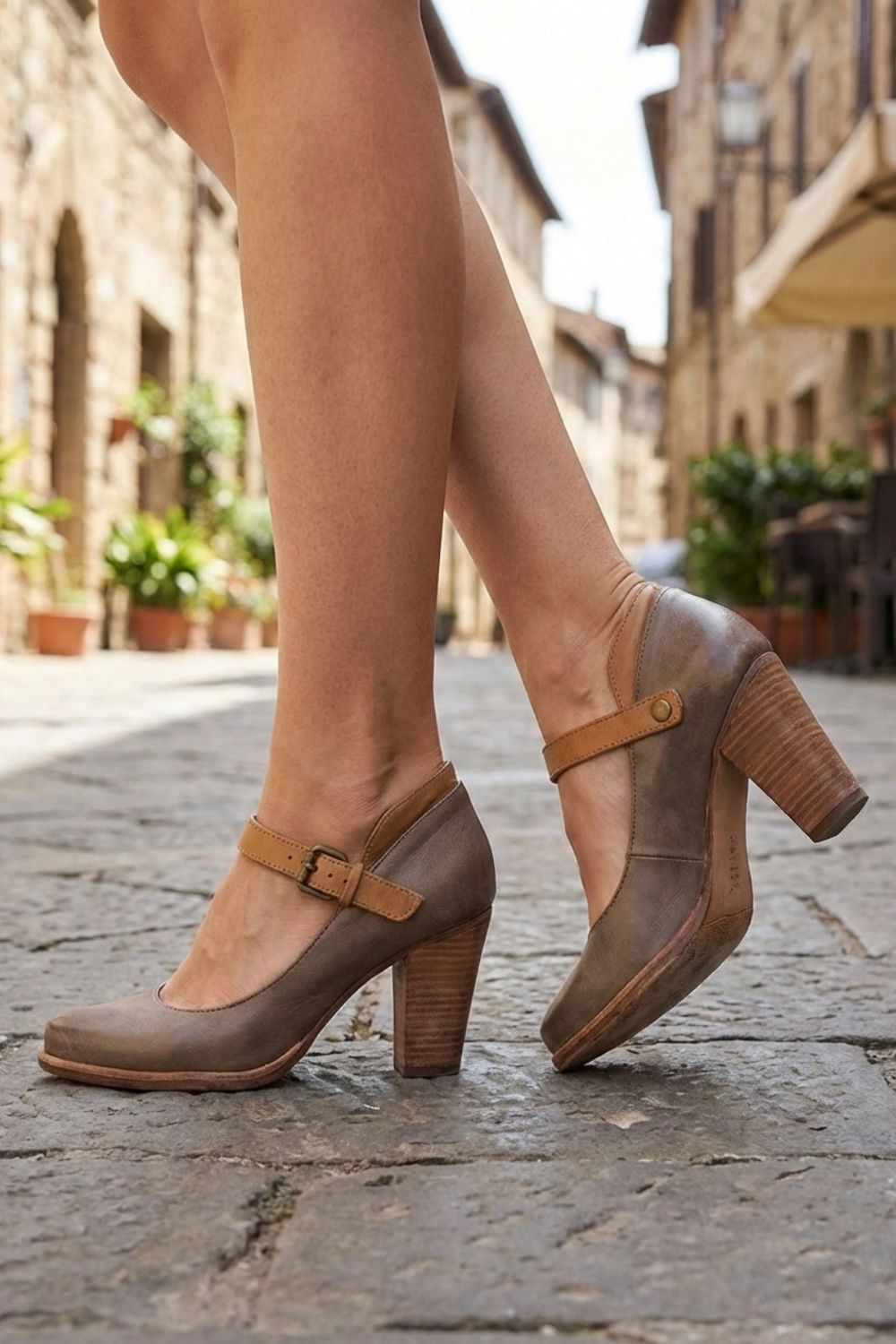 Damen Mary Jane Pumps Riemchen Blockabsatz – Detail-Ansicht