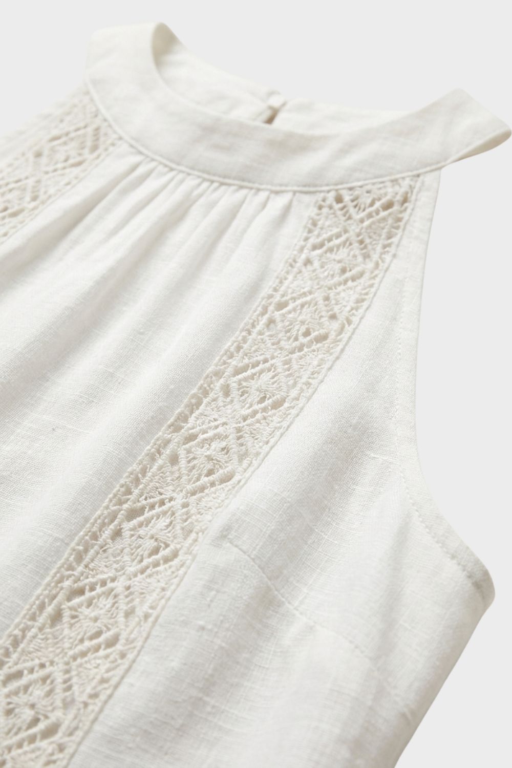 Damen Maxikleid Mock-Neck ärmellos – Profil-Ansicht