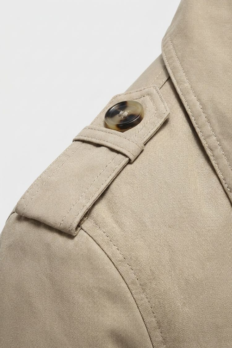 Herren Trenchcoat | Reverskragen & Schulterriegel