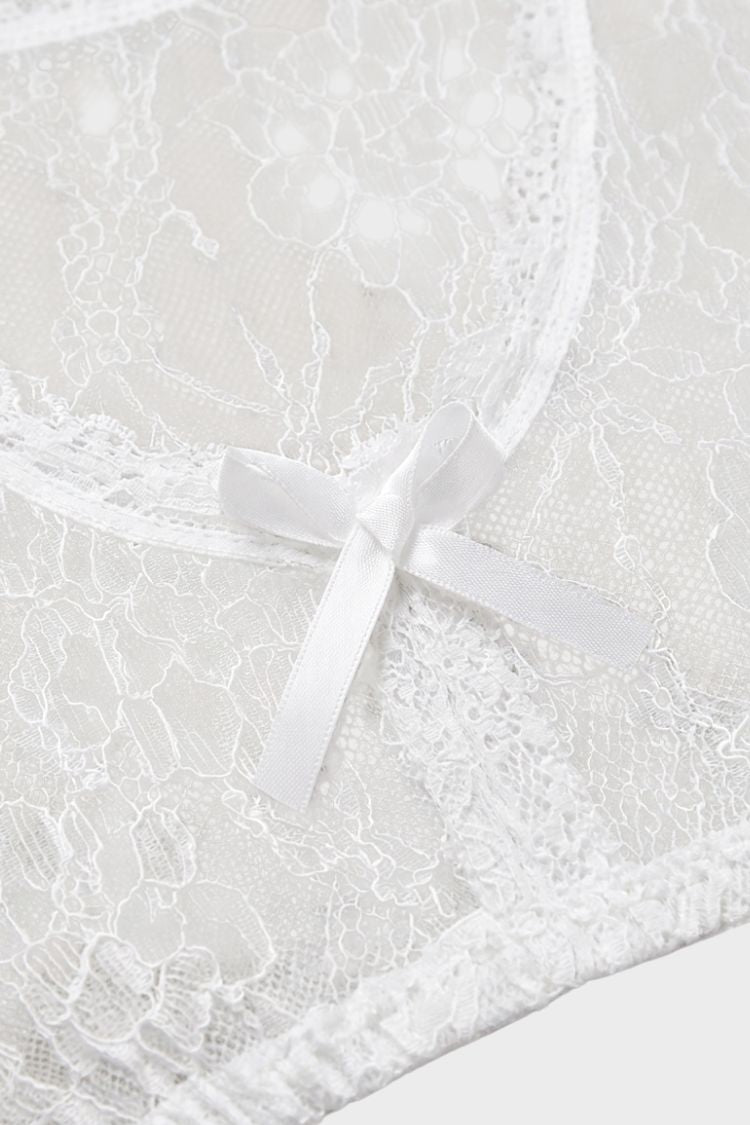Damen Dirndlbluse | Transparentes Blumenmuster & Tiefer Ausschnitt